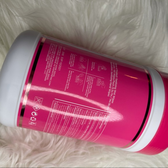 NWT Juicy Couture Wipes - Hand Sanitizing - Picture 5 of 13